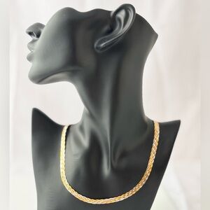 750 Italy (18kt) Gold necklace/ Bracelet set